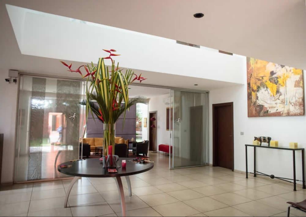Hotel Maison Rouge Cotonou Luaran gambar