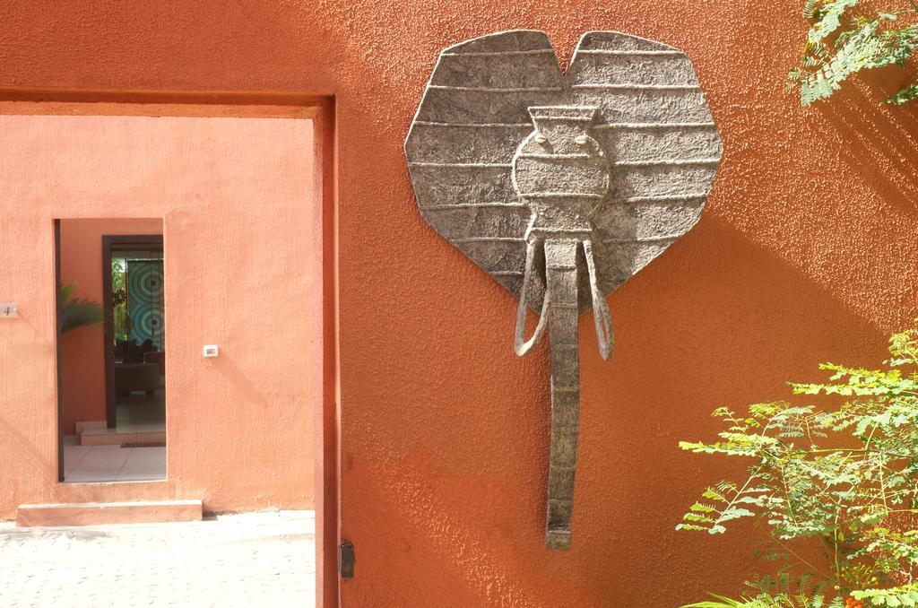 Hotel Maison Rouge Cotonou Luaran gambar