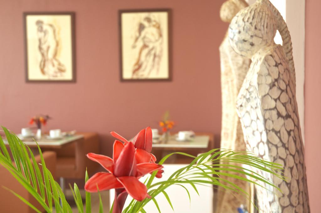Hotel Maison Rouge Cotonou Luaran gambar